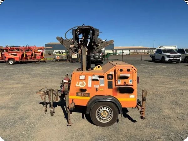 2017 Morris Light Tower Single Axle image
