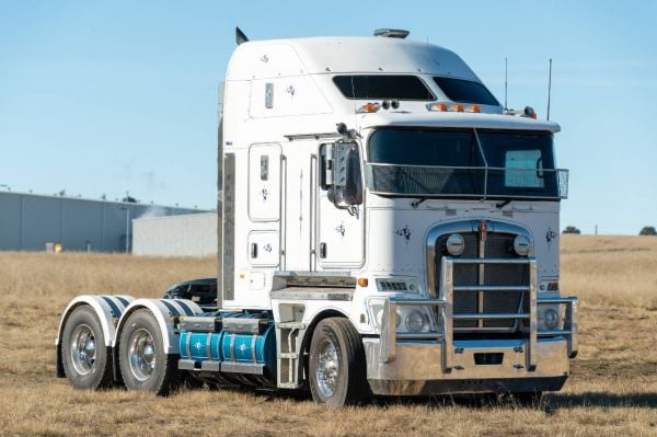 2013 Kenworth K200 Prime Mover image