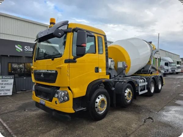 2024 Sitrak TG5 8x4 Concrete - Agitator (Auto) (31T GVM) image