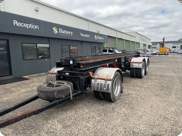 2001 Banmere Tri Axle Tipping Hooklift Bin Carrier Dog Trailer image
