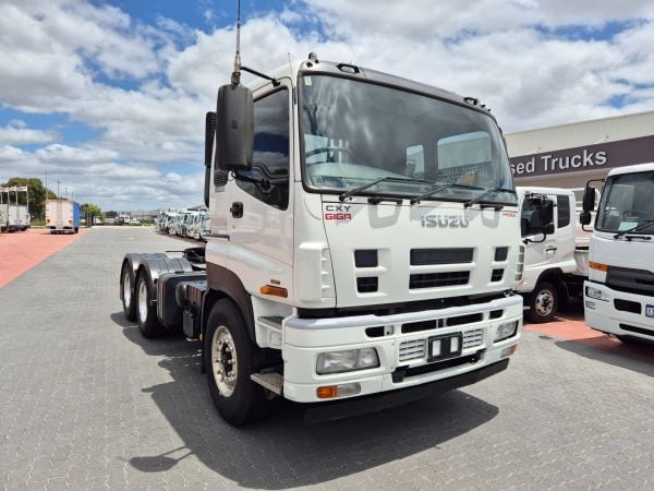 2014 Isuzu CXY GIGA Primemover 455HP A.M.T Prime Mover & HYDS image