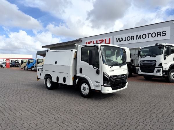 2026 Isuzu NMR 65/45-150  Service Body DT D25 Servicepack-X image