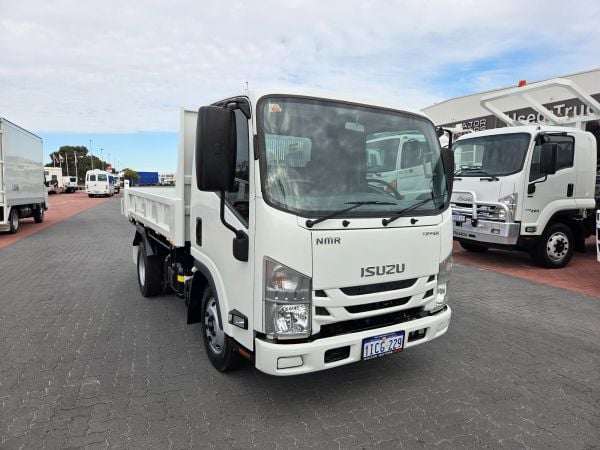 2021 Isuzu NMR60-150  Tipper 3 Ton Tipper image