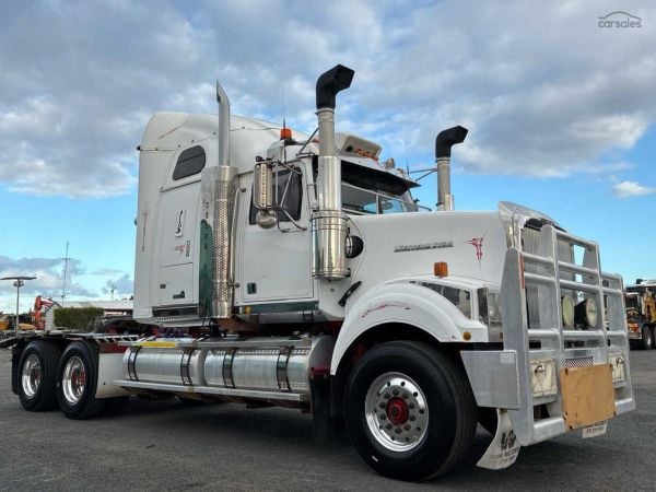 2011 Western Star 4900FX Constellation image