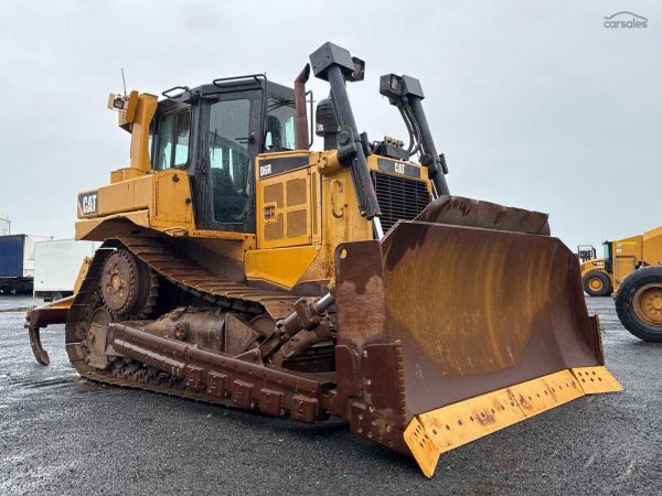 2012 Caterpillar D6R image