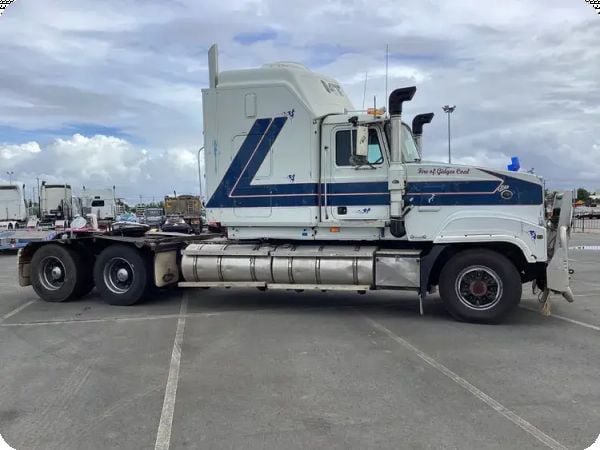 1999 Mack Titan 6x4 Prime Mover image