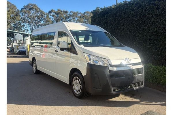 2021 Toyota Hiace Commuter GL GDH322R ELWB High Roof image
