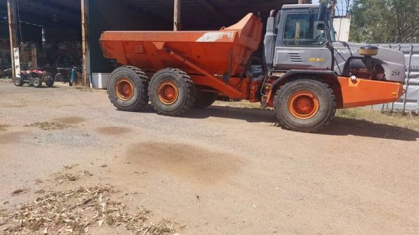 Hitachi AH25D 6×6 Articulated Haul Truck (Moxy) image