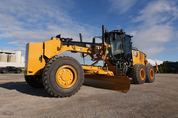 2026 Caterpillar 150 AWD image