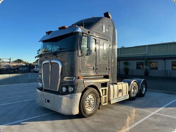 2018 Kenworth K200 6x4 Prime Mover image