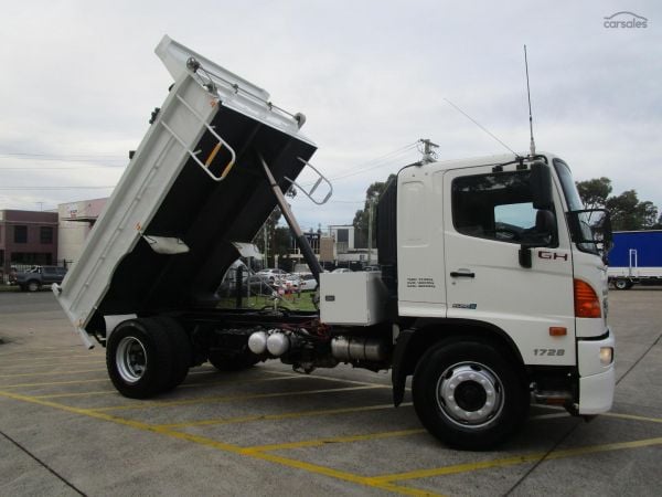 2014 Hino 500 Series GH1728 9 image