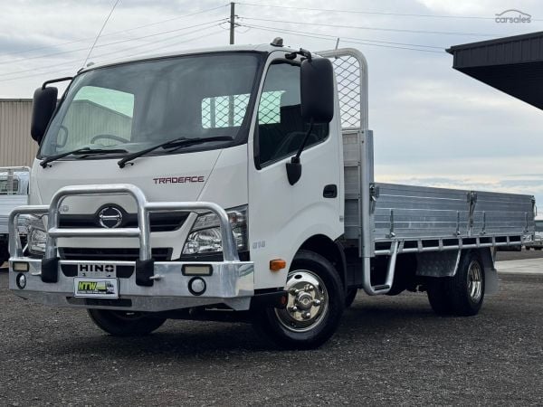 2016 Hino 300 Series 616 Trade Ace LOW KMS image