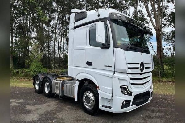 2026 Mercedes-Benz Actros 2658 image