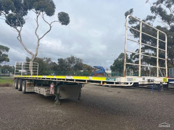 2020 Haulmark 3ST37 Tri Axle Flat Top Trailer image