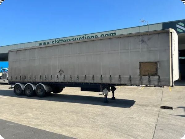 CIRCA 2022 ST3 Tri-Axle image