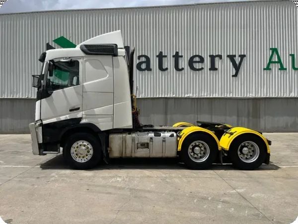 2015 Volvo FH 6x4 Prime Mover image