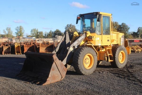 2002 Volvo L50E image