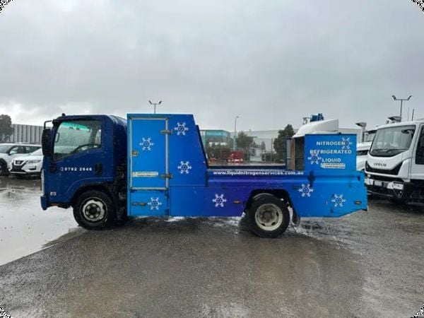 2012 Isuzu NQR 4x2 Service Truck image