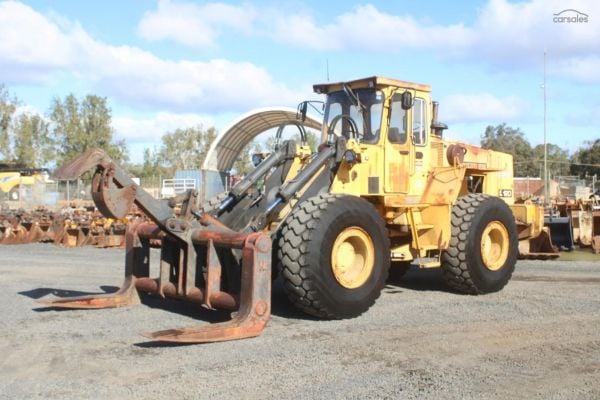 1992 Volvo L120 image