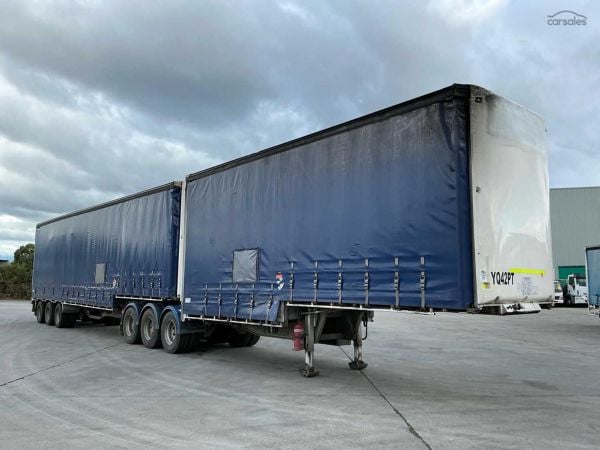 2022 Krueger ST-3-38 Tri Axle Drop Deck Curtainsider Combination
