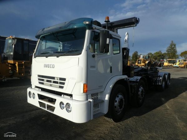 2009 Iveco Acco 2350G Hook Truck image