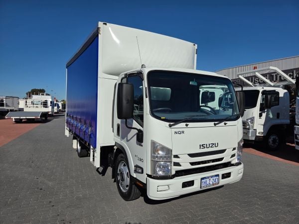 2021 Isuzu NQR 87/80-190 Curtainsider 4.5 Ton AMT 6 Pallet Tautliner image