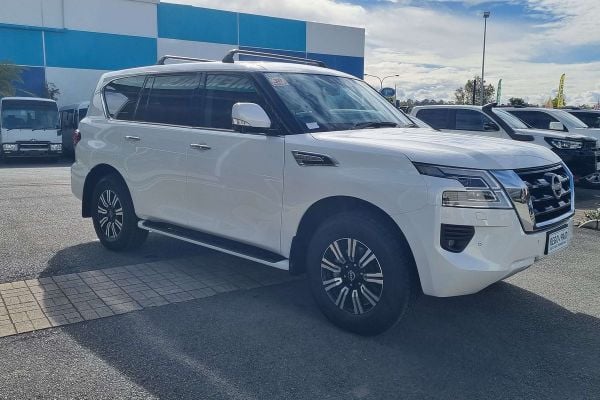 2023 Nissan Patrol Ti Y62 image
