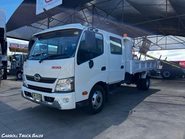 2018 HINO 300 816 Flatbed image