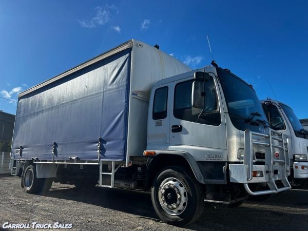 2007 ISUZU FTR900 Curtain Sider image