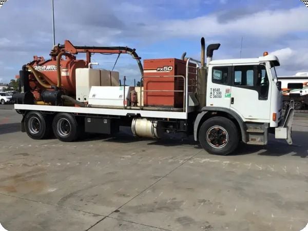 2006 Iveco International 6x4 Service Truck image