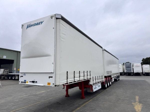 2021 Vawdrey St3 Tri Axle image