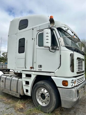 2005 Freightliner Argosy image