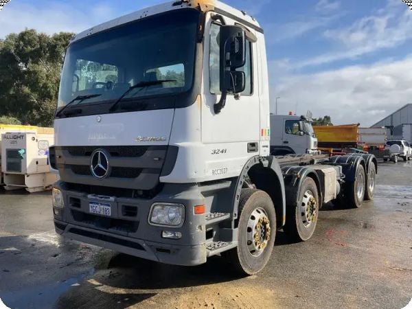 2016 Mercedes Benz Actros 8x4 Cab Chassis image