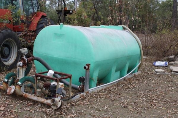 7000 Litre Poly Water Tank in Frame image