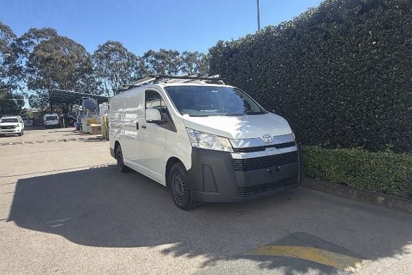 2022 Toyota Hiace GDH300R LWB image