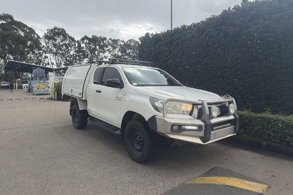 2019 Toyota Hilux SR GUN126R 4X4 image