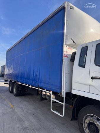2019 Fuso Fighter 2427 14 palet tautliner with tailgate image