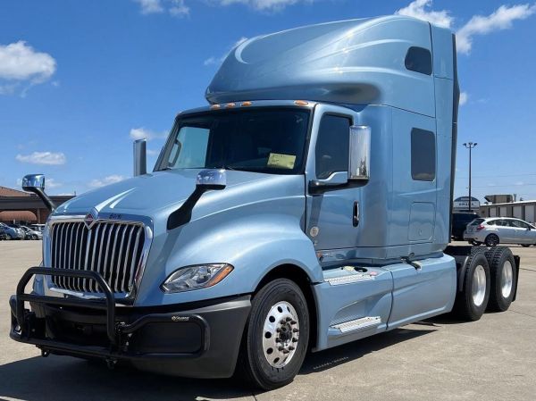 2022 INTERNATIONAL LT Truck image