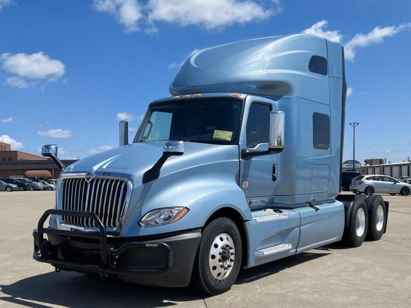 2022 INTERNATIONAL LT Truck image