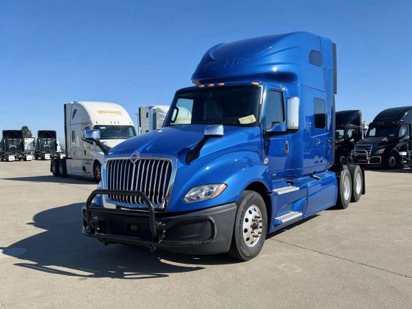 2022 INTERNATIONAL LT Truck image