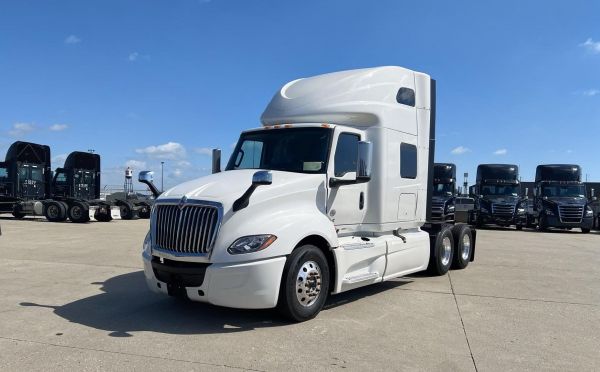 2022 INTERNATIONAL LT Truck image