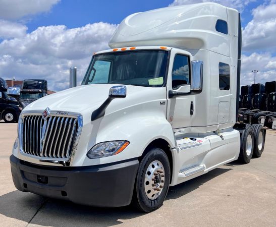2022 INTERNATIONAL LT Truck image