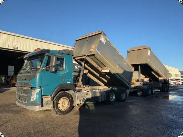 2017 Volvo FM 540 6x4 Tipper w/2018 Borcat Quad Axle Tipper Dog Trailer (Auto) (Ex Lease) image