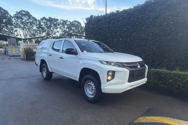 2021 Mitsubishi Triton GLX MR Rear Wheel Drive image