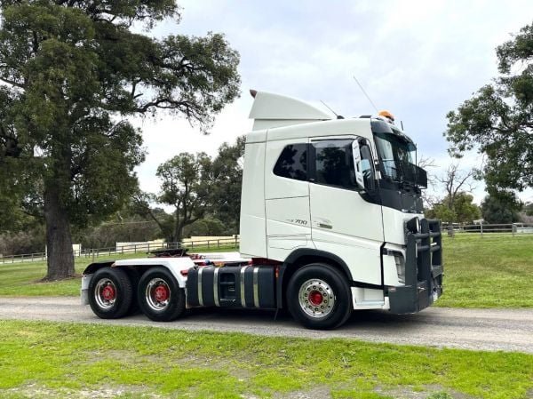 2017 Volvo FH16 700 Prime Mover image