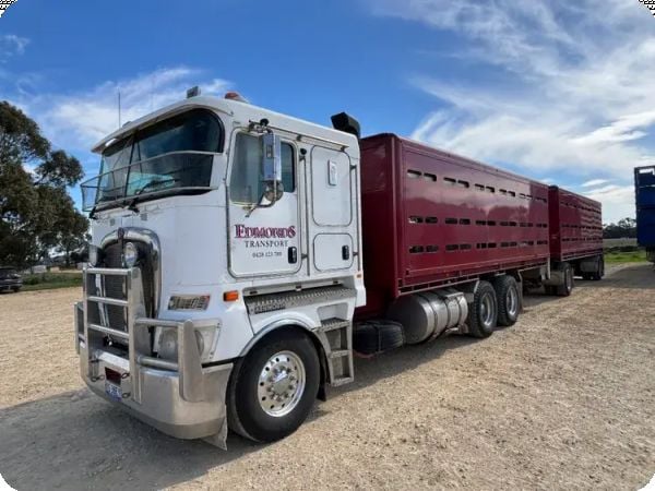 2014 Kenworth K200 Stock Crate Truck and Trailer image