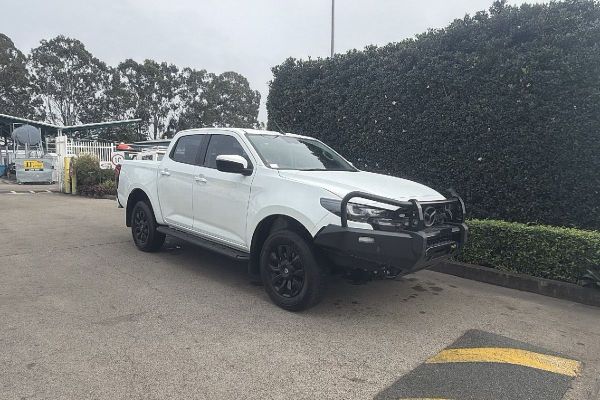2025 Mazda BT-50 XT TF 4X4 image