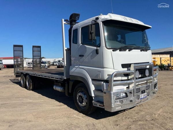 2012 Mitsubishi FV500 image