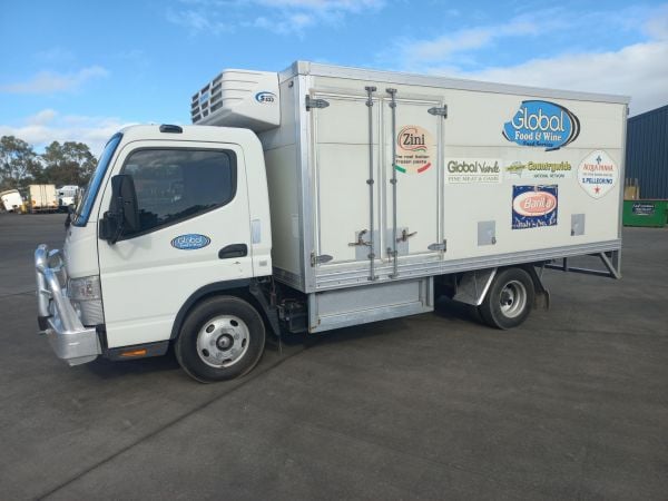 2013 Fuso Canter 615 Refrigerated CANTER 615 WIDE CAB image