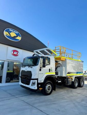 2026 UD PW 26 300  Water truck -Water Cart- BTG image